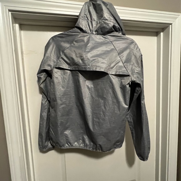 UNIQLO Pocketable Wind Breaker XS - Picture 6 of 15